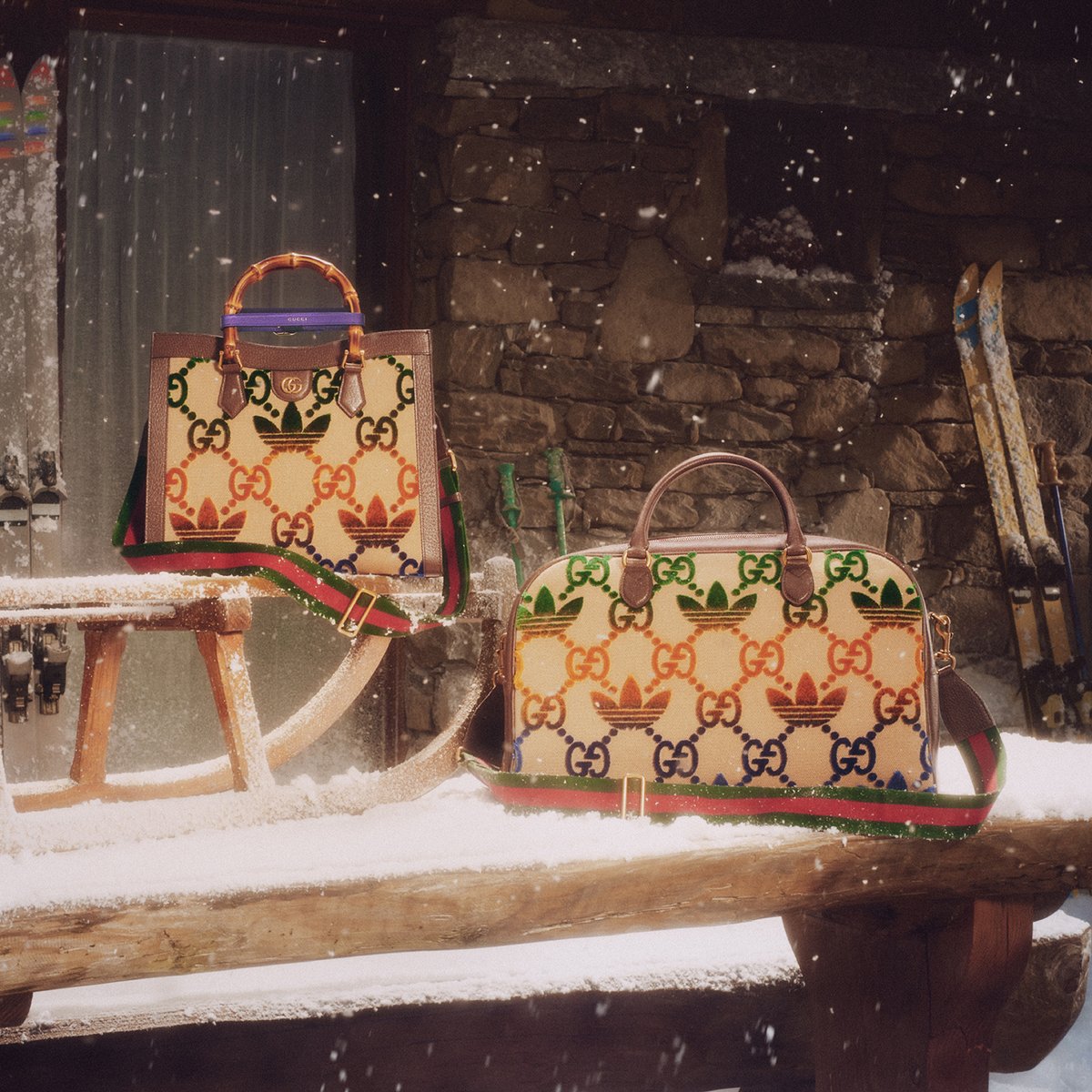 #gift #luxury The #adidasxGucci narrative continues with a colorful and textural take on the #GucciDiana tote and a #GucciValigeria duffle, now available in stores and online. Discover more on.gucci.com/GucciApresSki_ @adidasoriginals #GucciApresSki