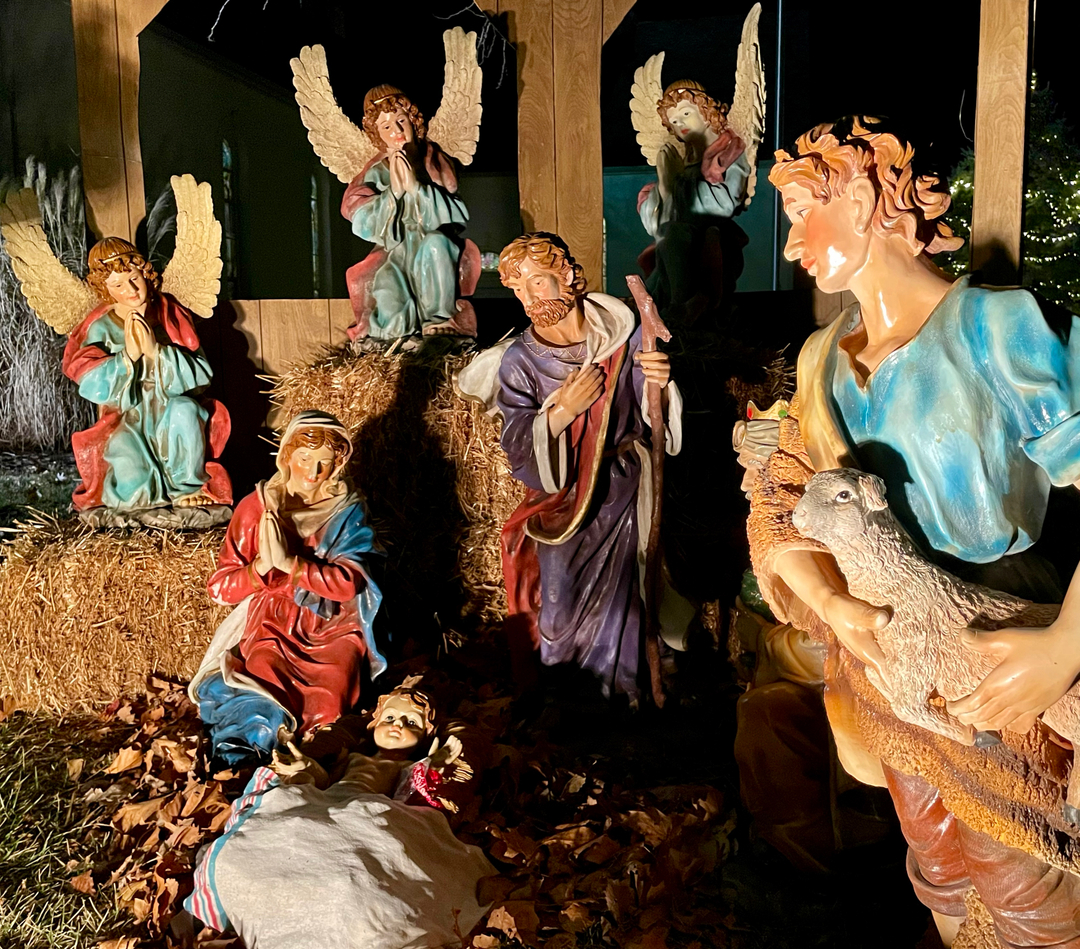 DalaTown's tweet photo. And they came with haste and found Mary and Joseph, and the Babe lying in a manger. Luke 2: 16.
You can visit this wonderful nativity scene at Bethany Lutheran Church on Main Street.
We’re celebrating the Christmas season in Lindsborg!
#dalatown #littlesweden #lindsborg #chri https://t.co/odHHflFsoH