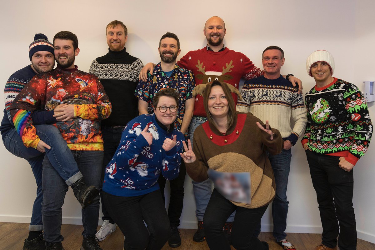 ZynQ360's tweet photo. We had a Christmas Jumper competition yesterday in our Aberdeen office, with Sean Steen taking home the certificate and prize for Best Christmas Jumper!

Well done Sean! 👏🏻🎄

#happyholidays #competition #zynq360 #oilgas #technology https://t.co/vaTv6v23w2