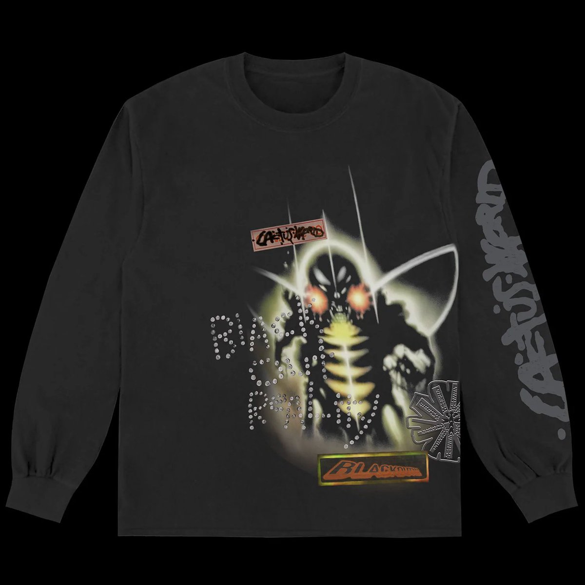 RAPMAIS on Twitter "O rapper também lançou a coleção "Phantom" em sua loja de merch https