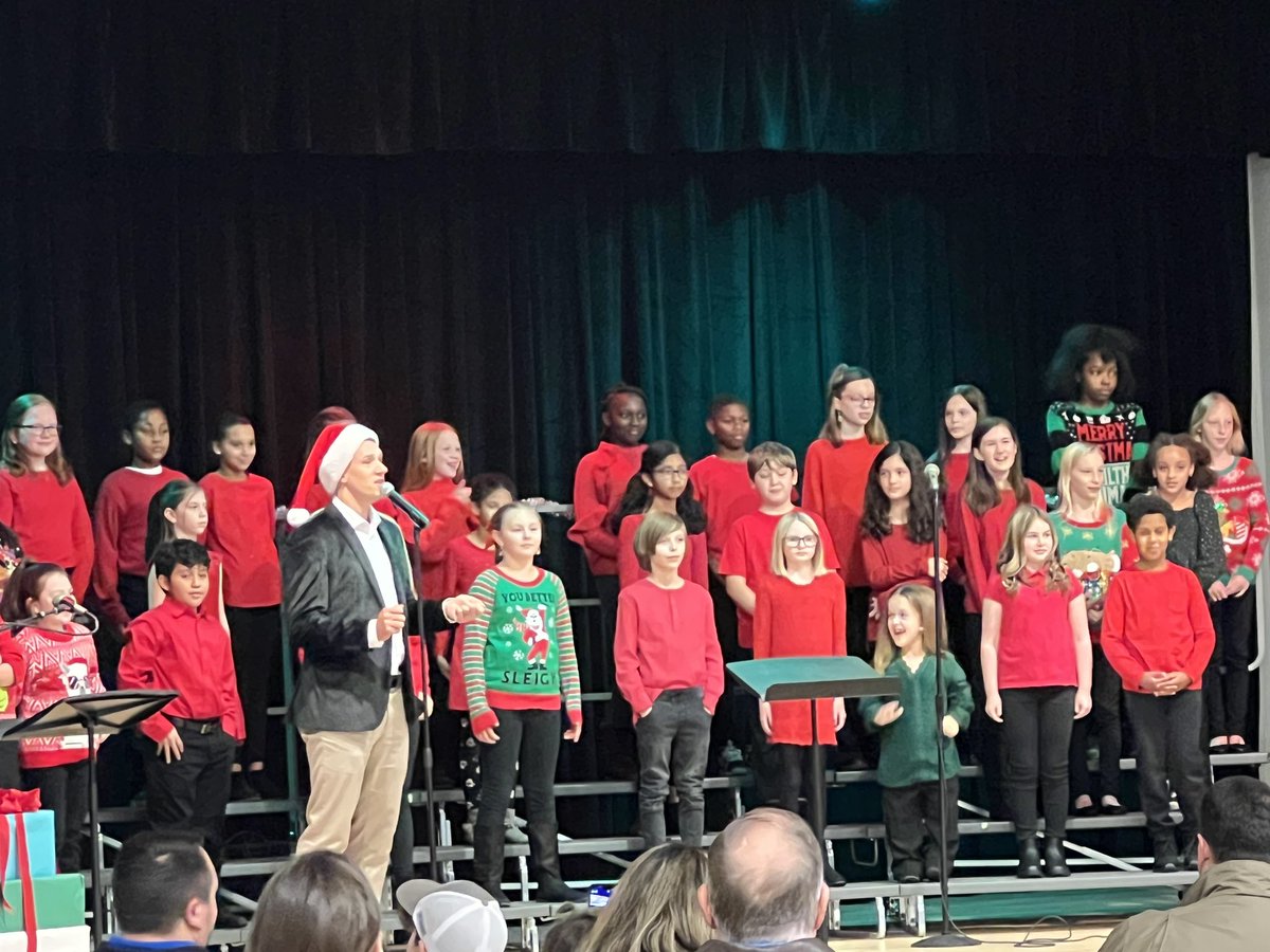 Hats off to our chorus students. They did an amazing job during their performance. Thanks Mr. Sweat for all you do in preparing our kiddos!!
#BuccaneerPride