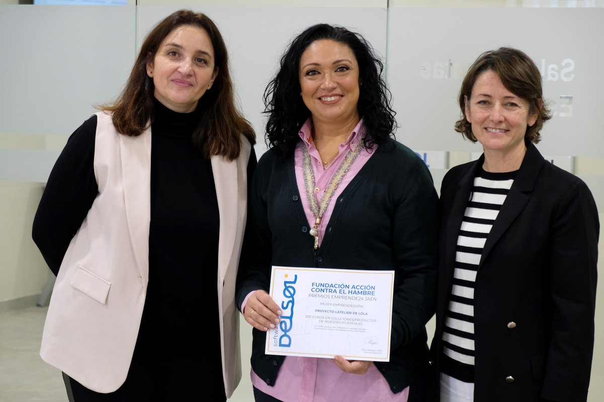 TeamSystem_es's tweet photo. 🏆 Ayer entregamos los premios Emprende24 Jaén en nuestra sede junto a parte del equipo directivo. Es un honor colaborar con la Fundación Acción contra el Hambre España en Jaén.
👏 ¡Felicidades a los ganadores!
#fundaciónaccióncontraelhambre #emprendimiento #softwaredelsol https://t.co/JHJ2zIrf1s