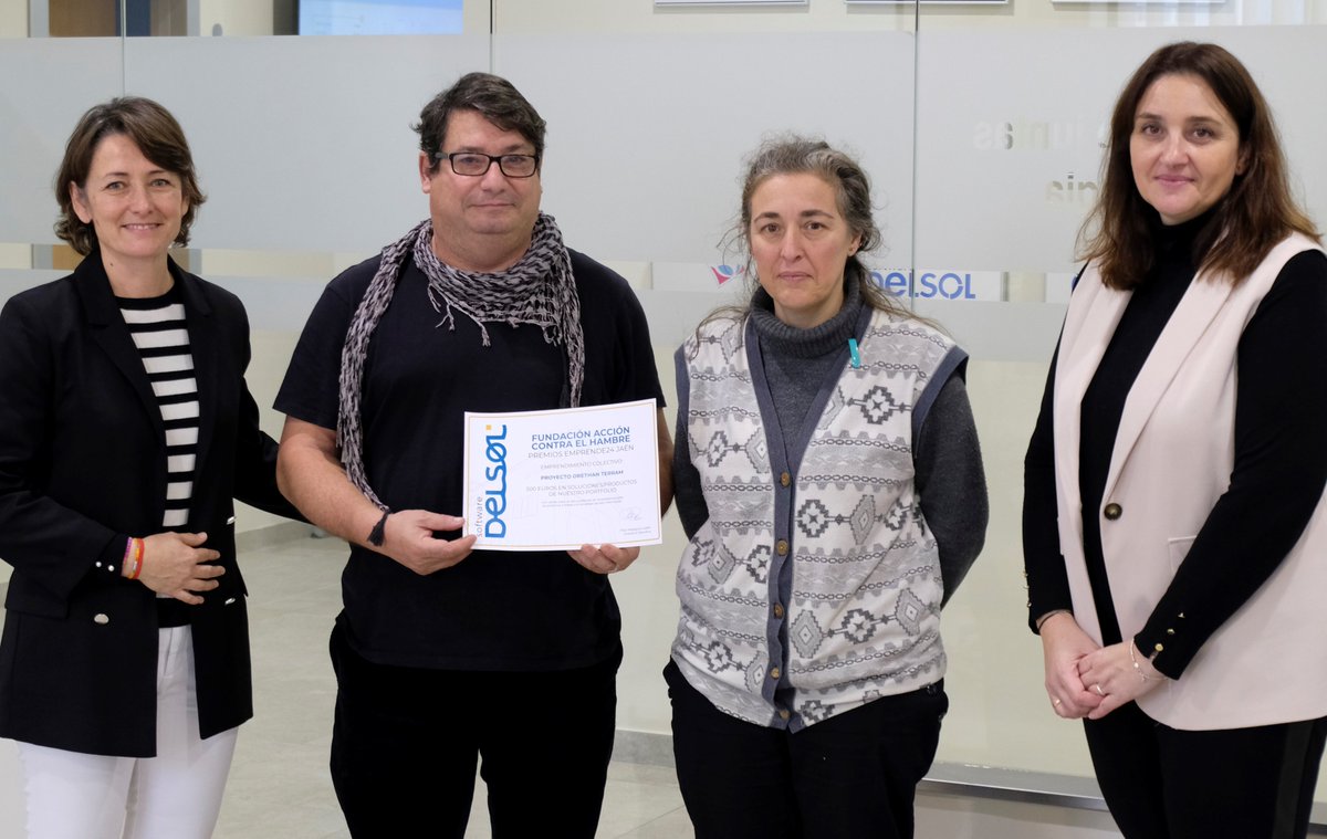 TeamSystem_es's tweet photo. 🏆 Ayer entregamos los premios Emprende24 Jaén en nuestra sede junto a parte del equipo directivo. Es un honor colaborar con la Fundación Acción contra el Hambre España en Jaén.
👏 ¡Felicidades a los ganadores!
#fundaciónaccióncontraelhambre #emprendimiento #softwaredelsol https://t.co/JHJ2zIrf1s