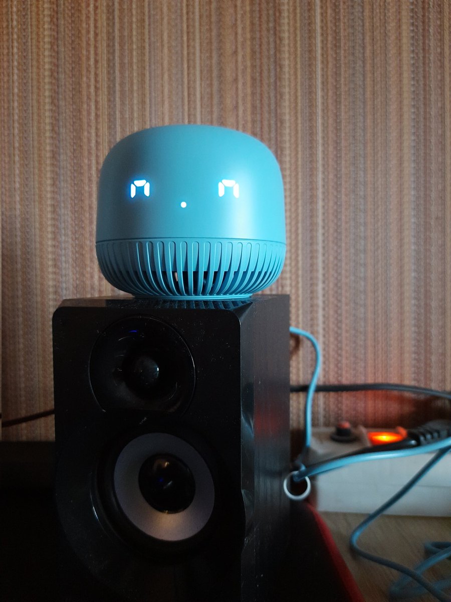 эльбрусника tweet media