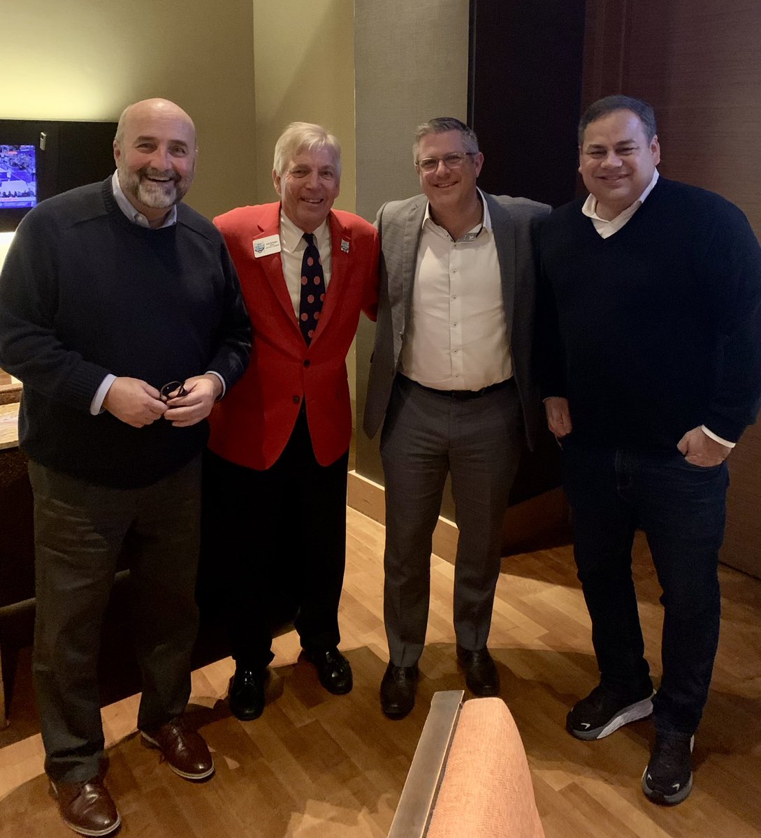 Fave way to spend an evening is sharing and learning from the best. Grateful to @tibbits_todd and thoughtful #volunteer leaders of <a href="/YMCASanDiego/">YMCA San Diego</a> for your hospitality last night! Busy day today for me and <a href="/CesarGSilva9622/">Cesar Silva</a> at the Jackie Robinson #ymca!