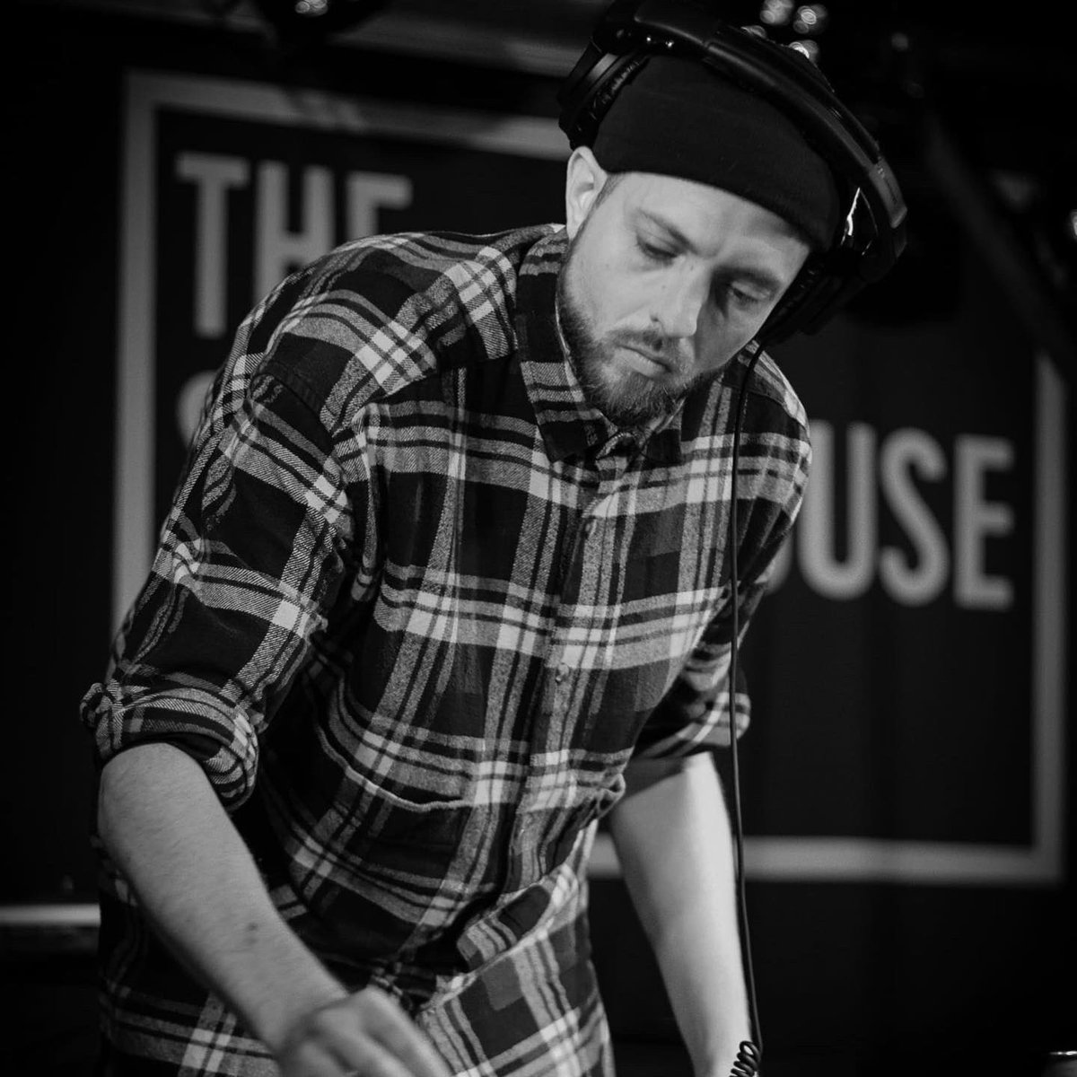 TheSmokehouseUK's tweet photo. ⚡️ Tomorrow night - LAST GIG OF THE YEAR! 🌟 We are really excited about @bakersdozenradioshow presenting a gig at The Smokehouse, with brilliant local artists @Rafikidub @esmeemersonband and @mosiahlevi 

🎟️ Tickets: https://t.co/SekLIsp9e9 https://t.co/Y7VFdgYne5