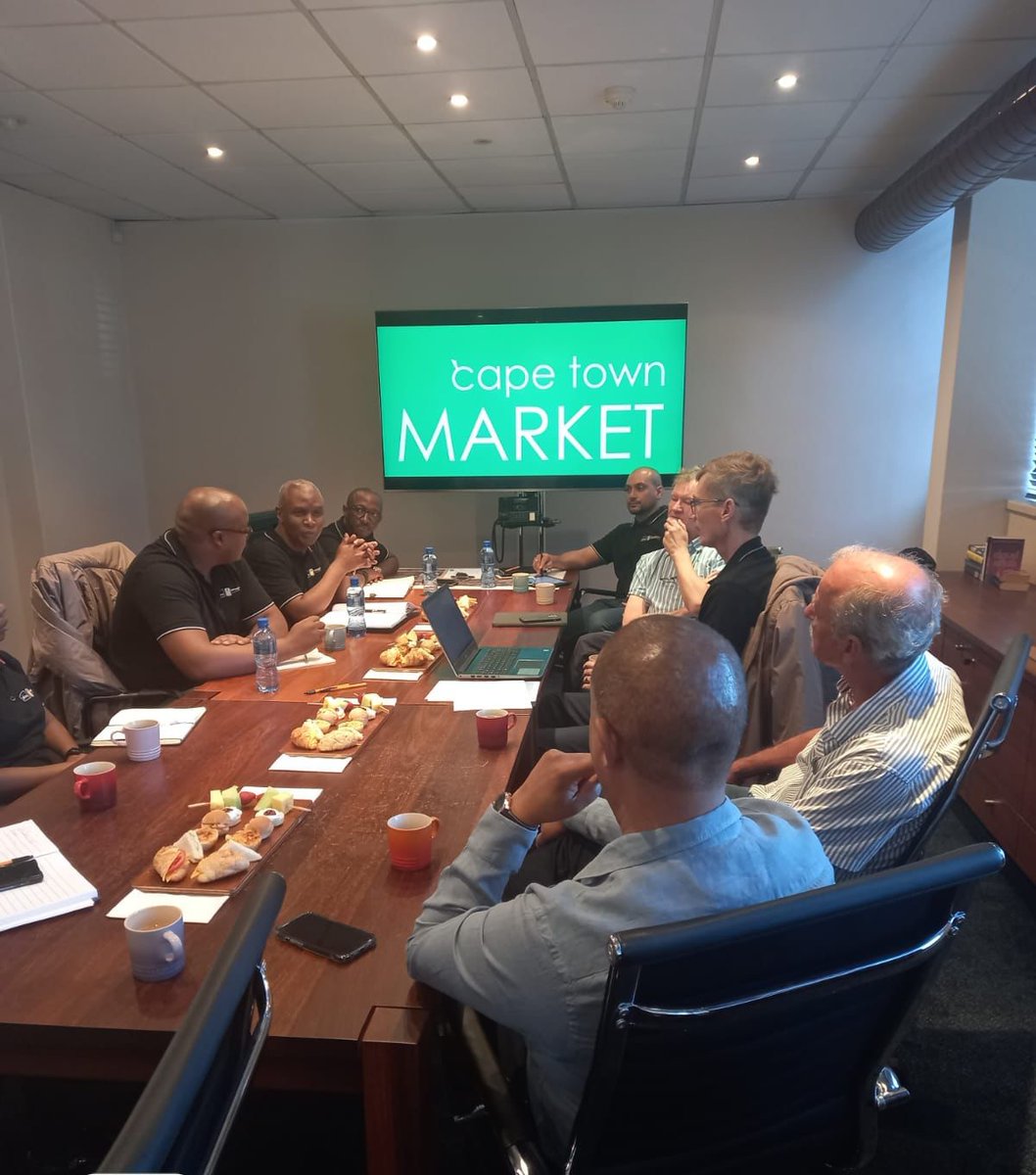 MMC <a href="/NkuliMbundu/">Nkuli Mbundu</a> earlier today 
wrapping up the year with a knowledge sharing visit with Joburg Market at the Cape Town Market. Learning strategy, systems, operations etc. to transform our legacy market into world class business. #KnowledgeSharing #FreshProduceMarket