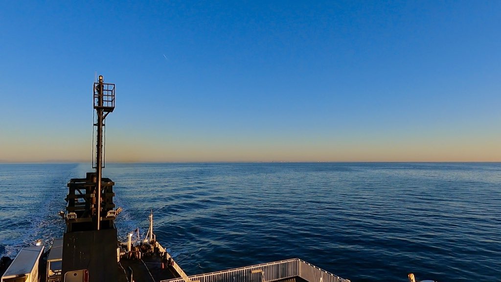 Need I say more… 😍 Travelling across the Irish Sea on days like this are breathtaking! ⛴️ @iomsteampacket