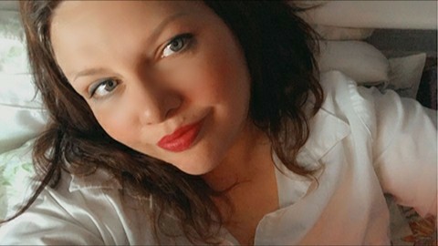 God bless you friends this Christmas and a very Happy 
New Year to come🎄🙏❤️✝️You have been a blessing to me.10 days till Christmas!