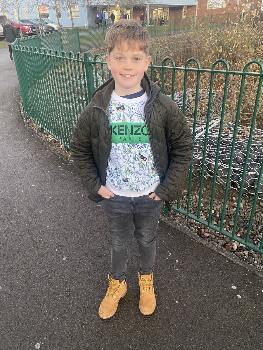 Barod i chwarae <a href="/radiojagger/">Simon jagger</a> yn sioe nadolig <a href="/cwmderwen/">Cwm Derwen</a>  Ready to play <a href="/radiojagger/">Simon jagger</a> in the <a href="/cwmderwen/">Cwm Derwen</a> Christmas play <a href="/heartradiouk/">Heart Radio</a>