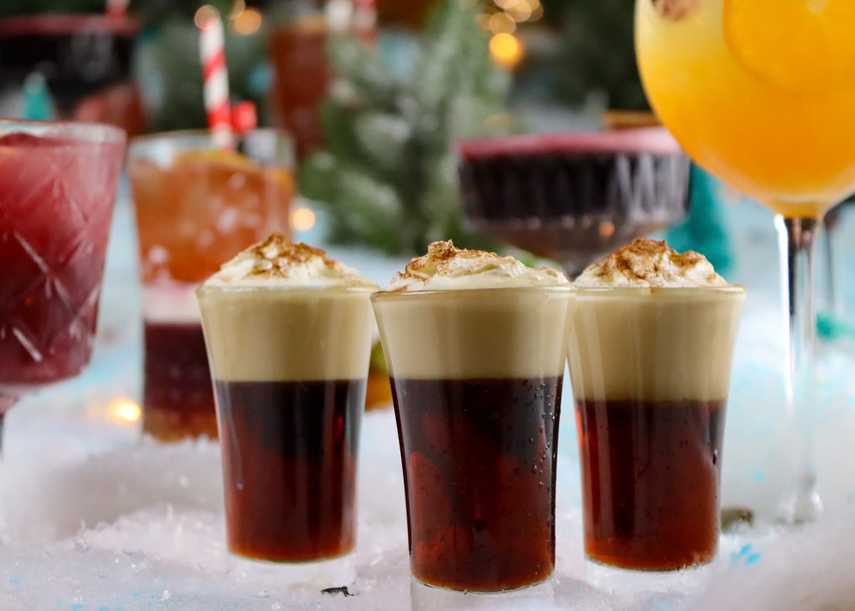 These delicious Snow Jobs are made with Kahlua, creme de chocolate liqueur, Mozart white chocolate, Baileys &amp; Frangelico hazelnut liqueur &amp; are the perfect aperitif👌🏽. Join us for 1, we’re serving from 4pm🤎

<a href="/SarahBrownWorld/">sarah brown</a> also joins us on stage from 8.30pm🎤🥳