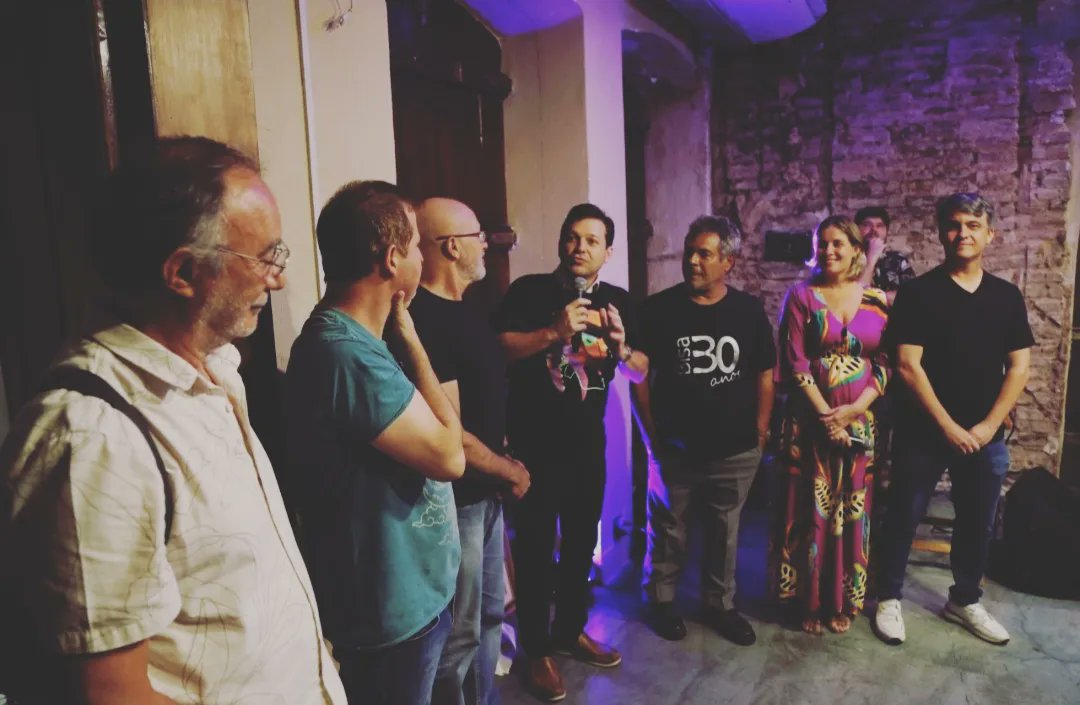 Muito emocionado e feliz com a homenagem que recebi do Porto Digital. Um ecossistema que coloca o Recife e Pernambuco no mapa internacional da tecnologia e inovação.
Me sinto muito honrado de fazer parte dessa história. Obrigado a todas e todos que fazem o <a href="/porto_digital/">Porto Digital</a>