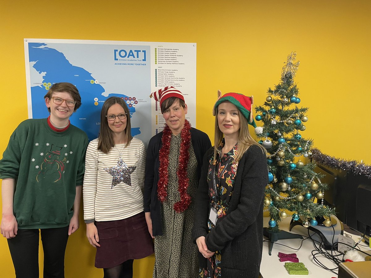 The lovely PR team and our IT wiz, Caitlin… snowing off their festive outfits.❄️

We are raising money for Save the Children UK for our #ChristmasJumperDay!🤲

If you’d like to donate to our fundraiser… christmas.savethechildren.org.uk/fundraising/ro…

#festivefundraiser #givingback #ONeOAT