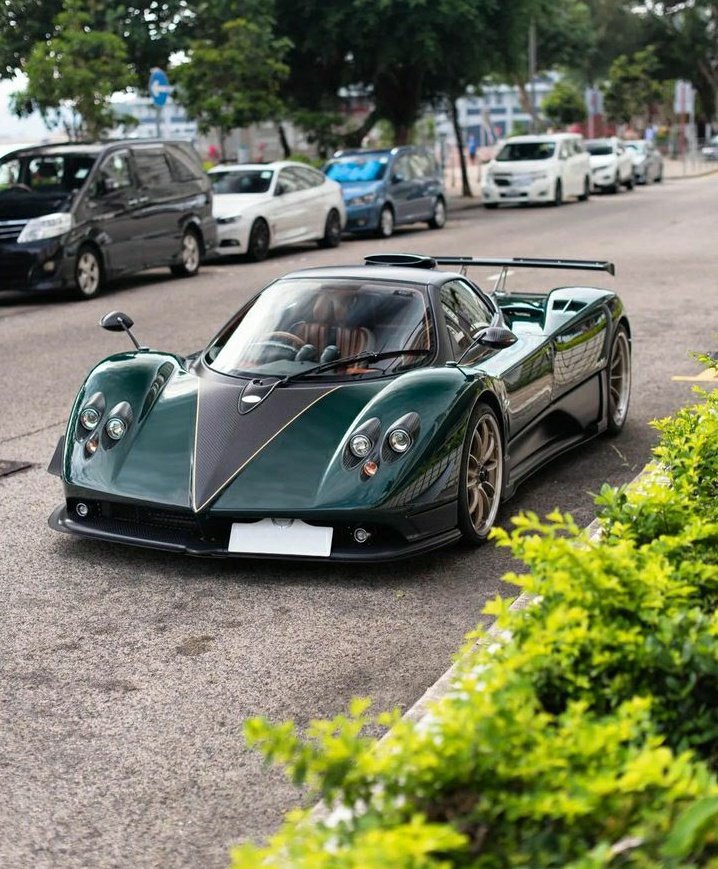 ModelsPagani's tweet photo. PAGANI Zonda Venti 76101

It's one off Zonda, and the dark green and gold accents are nice.

#pagani #zondaventi #paganizondaventi #no101 https://t.co/usGmEKWZlh