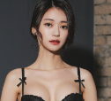 SWebtun's tweet photo. "웹툰 섹툰 맞아요
https://t.co/ytiHCI3BcO                     
보고 싶은게 뭔데요?" https://t.co/ezw7rcXeuo