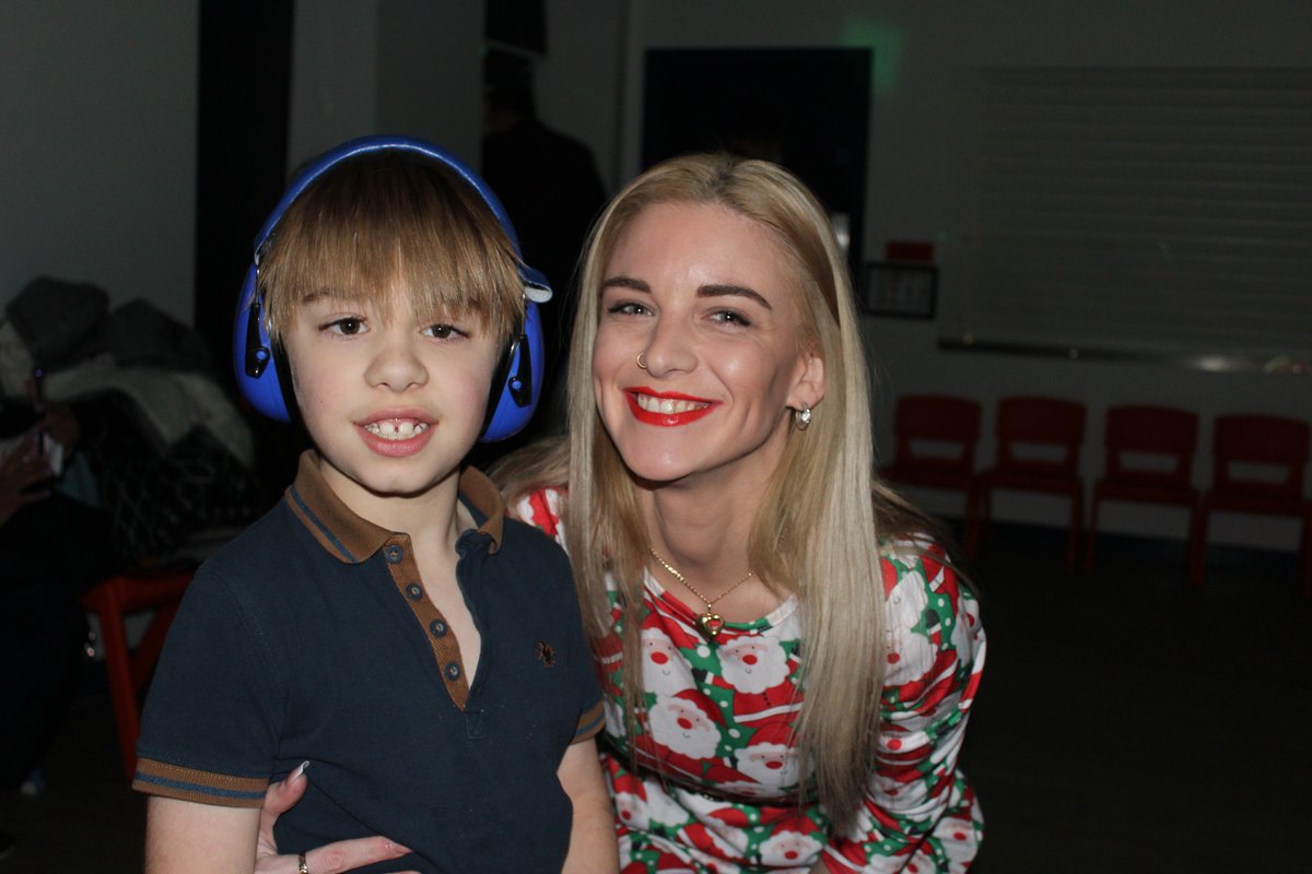 prospecthouse's tweet image. A week of &apos;Firsts&apos; for Prospect House!
Our first school disco, our first #Winter assembly that parents and carers have been able to attend and our first #Christmas dinner prepared by our wonderful catering team!
🎄🕺🍽️
#CreateAndCommunicate #CRCArticle31 #HolidaysAreComing