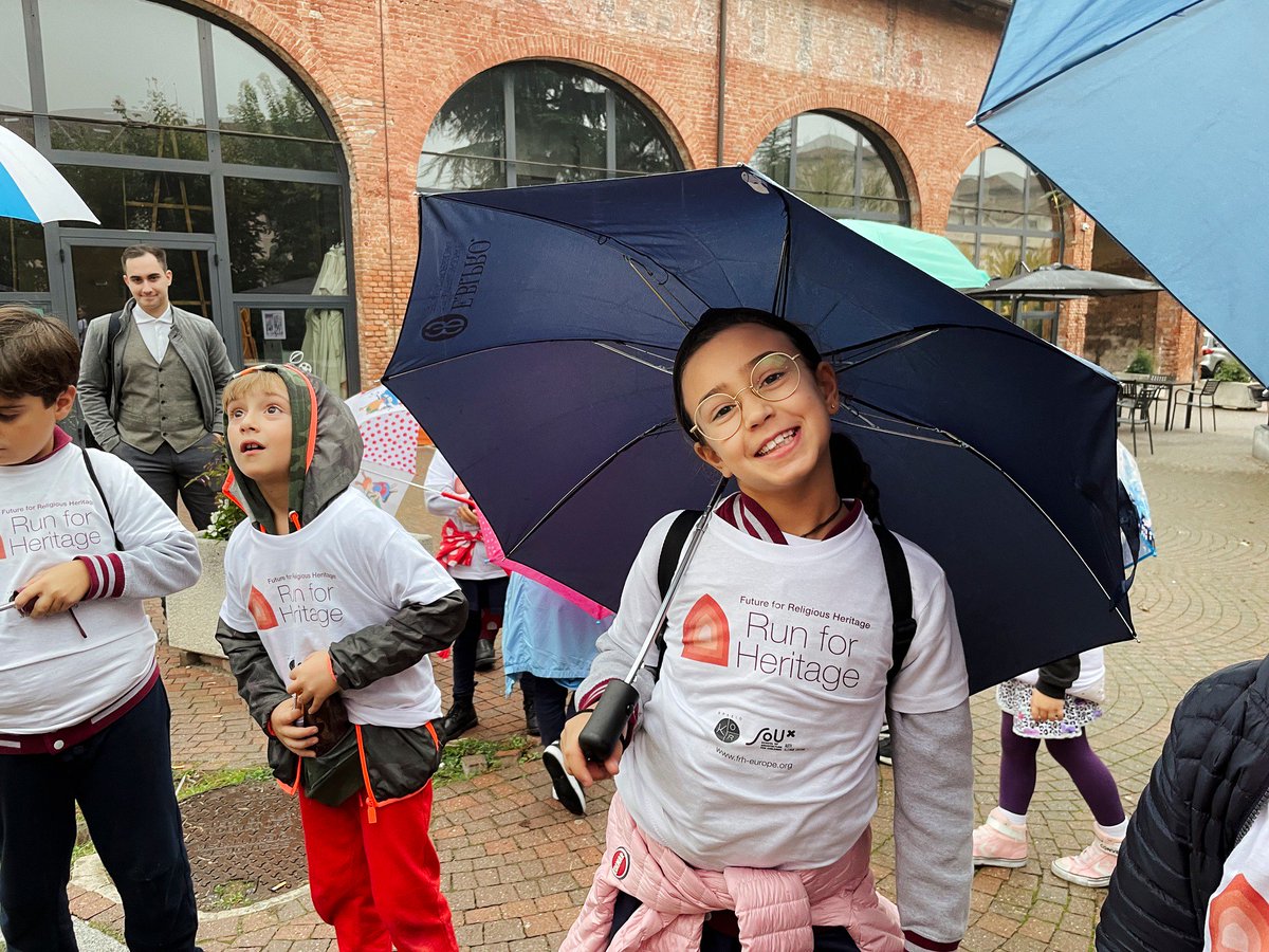 FRH_Europe's tweet photo. #TBT Run for Heritage in Asti, Italy🏃♀️🇪🇺.
In October Spazio Kor and SOUx Asti students spent an amazing day touring the #ReligiousHeritage buildings of the historic centre of Asti as part of the #RunForHeritage campaign 👇👀. https://t.co/Vl1WeaBT6E