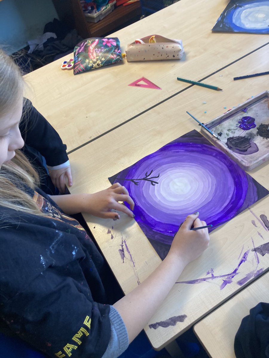 Primary 5 have been mixing a variety of shades and tones to produce these lovely monochromatic winter woodland paintings! ❄️ <a href="/MrDrysdaleCPS/">Primary 5A</a>, @Mrs_JamiesonCPS