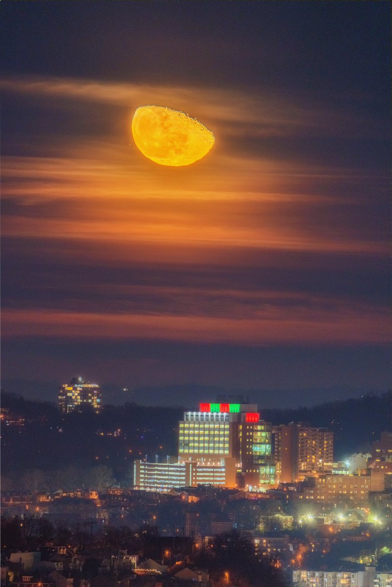 Dave DiCello (@davedicello) on Twitter photo I didn't just shoot star trails over #Pittsburgh the night of the Geminid Meteor Shower; I also took advantage of being out while the moon was rising. Even though it wasn't full, it made for a pretty incredible scene rising above Children's Hospital decked out in holiday colors. I didn't just shoot star trails over #Pittsburgh the night of the Geminid Meteor Shower; I also took advantage of being out while the moon was rising. Even though it wasn't full, it made for a pretty incredible scene rising above Children's Hospital decked out in holiday colors.