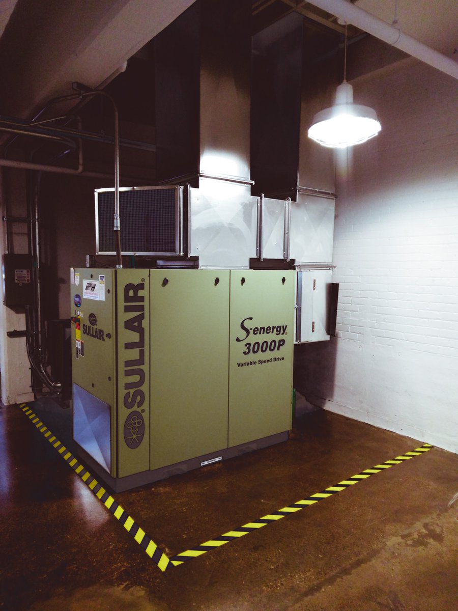 CompressorMetro's tweet image. Custom heat recovery package by Metro Air, using the byproduct of the compressor to heat the facility #greenerearth #energysavings #metroair #ductwork #custom #heat