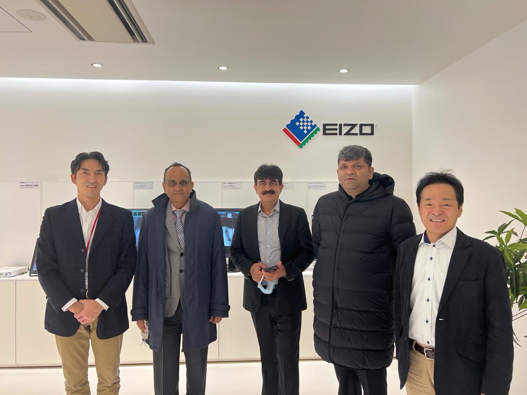 ErAshishSPatel's tweet photo. इस अवसर पर कम्पनी के CEO के साथ उत्तर प्रदेश में औद्योगिक विकास एवं निवेश की असीम संभावनाओं के बारे में चर्चा हुई एवं उन्हें प्रदेश में निवेश हेतु आमंत्रित किया।
#UPGoesGlobal 
#UPGIS23 https://t.co/UDm9gyjDJq