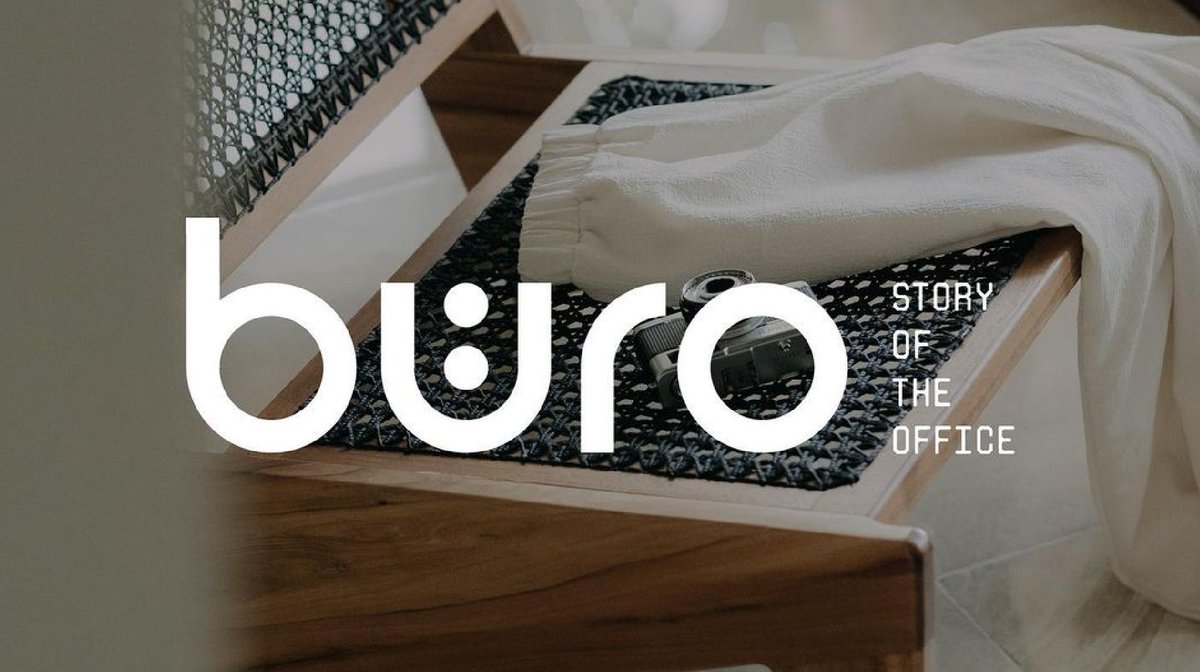 markaworks's tweet photo. Some may believe these dots in the "u" letter are the buttons from the shirts, as stated in the "story of the office."Others might think of glass or a vase.
What is your guess?
#LogoDesign #logodesigner #branding #brandidentity #typography #graphicdesign #Logo #logos #Graphic https://t.co/0EivHeKU3P