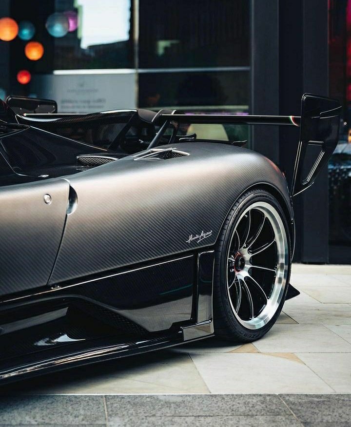 ModelsPagani's tweet photo. PAGANI Zonda Oliver Evolution Roadster 76043

There was a coupe model called Oliver Evolution in the 760 series, but there is no Roadster version of it

#pagani #ZondaOliverEvolutionRoadster #paganizondaoliverevolutionroadster #no43 https://t.co/WeGpmH7iJL