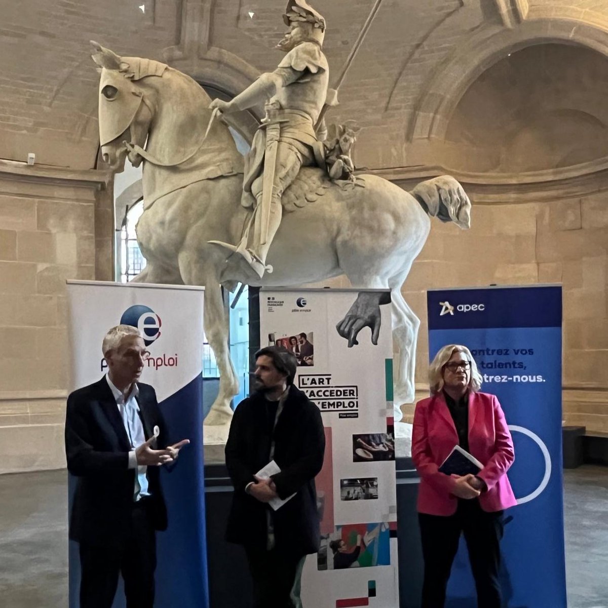 [#LArtdAccéderàlEmploi]🎙️"Ce dispositif, que nous portons avec + de 80 structures culturelles dans la région, permet de faire bouger les lignes du recrutement. Je suis ravi que l’<a href="/Apec_HDF/">Apec_HDF</a> nous rejoigne aux <a href="/PBALille/">PBA Lille</a> pour cette opération dédiée aux cadres" @FredericDanel