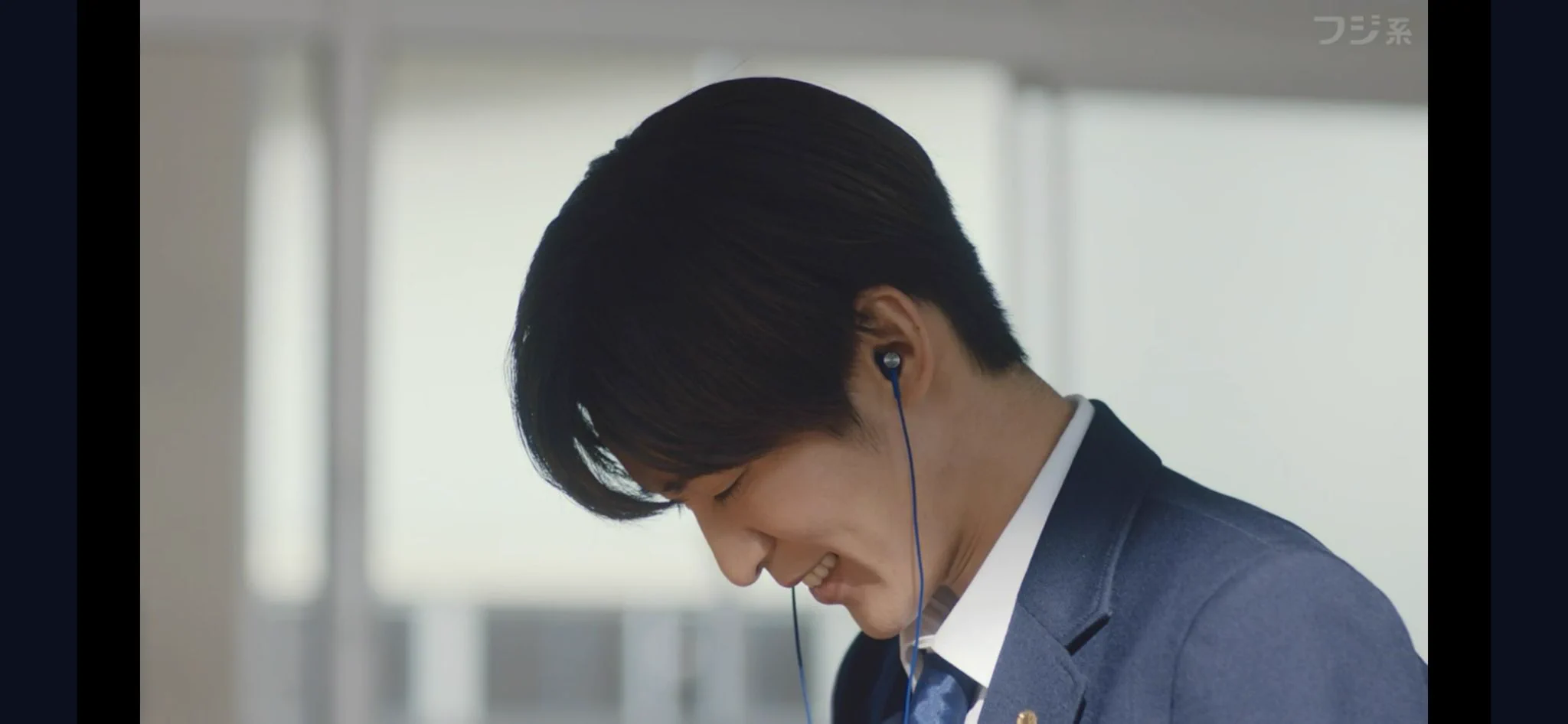 ドラマ「silent」の伏線回収！イヤホンしていても曲を停止していた佐倉君！