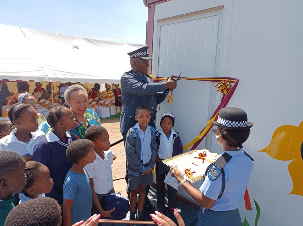 We strive for excellence always, yesterday Dec 14th we as UNICEF Botswana with the support of the Embassy of Japan handed over a 3rd child friendly police station to Botswana in Ghanzi. These will ease access to justice by children