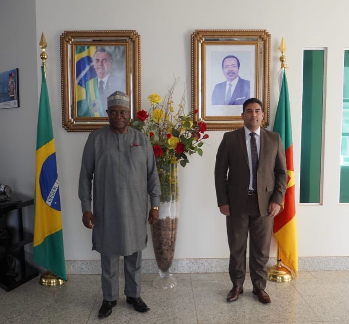 Ambassade Du Cameroun Au Vatican Ambassade_du_Cameroun_au_Bresil on Twitter: "H.E.Mbeng,Ambassador of