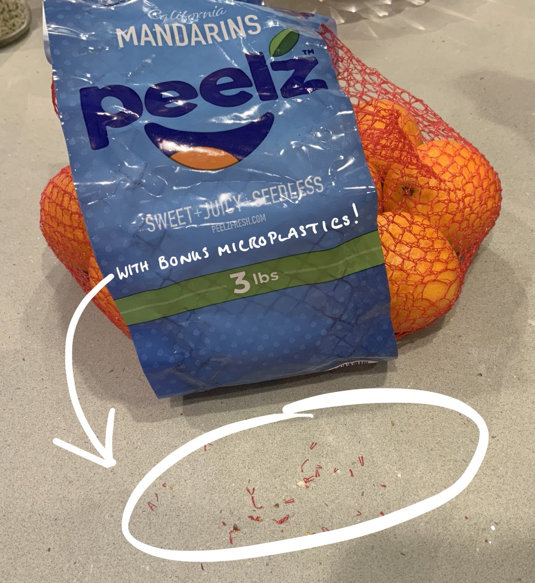 BeyondPlastAct's tweet image. We love mandarins, but WHY?!? can't we buy them individually like other oranges @PeelzCitrus?    Your bags shred to instant #microplastics upon opening. For the sake of our 🌍you've gotta ditch the #plastic bag / #RethinkPackaging!