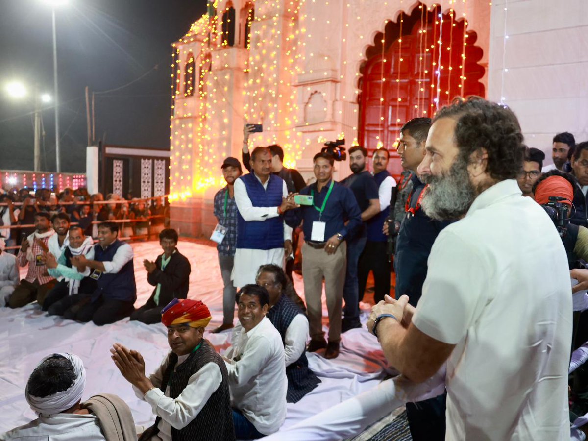 INCIndia's tweet photo. मीणा हाइकोर्ट, दौसा में कन्हैया पद दंगल और @RahulGandhi

आदिवासी संस्कृति सदियों से समृद्ध है...संरक्षित है और सदियों तक इसे संरक्षित रखने की जिम्मेदारी हम सबकी है।

#BharatJodoYatra https://t.co/GvCwhQbssN