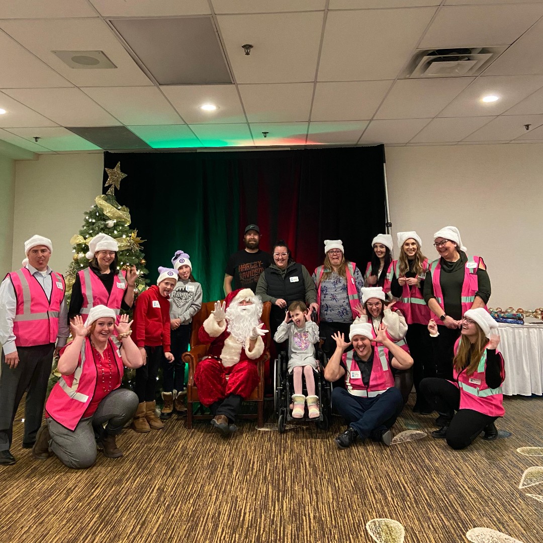 SouthportMB's tweet photo. In December, the Southport team helped make a wish come true by decorating Nori's Tree of Joy with her favourite toys, colours, and presents! Nori & her sisters helped light her tree with the rest of the Make-A-Wish families & got a special visit from Santa!#TreesOfJoy #MakeAWish https://t.co/x05oLd1RSN