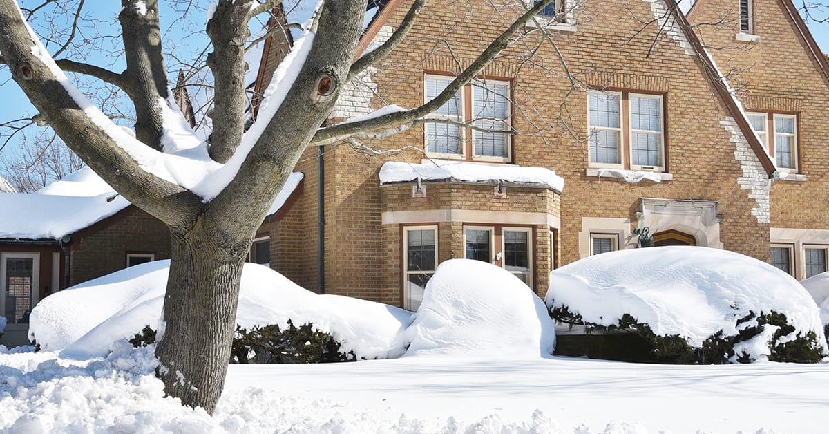 Hazardous conditions from a heavy snow aren't limited to the outdoors. Check out these three unexpected ways snow can impact your home.  servicemasterrestore.com/blog/weather/3…