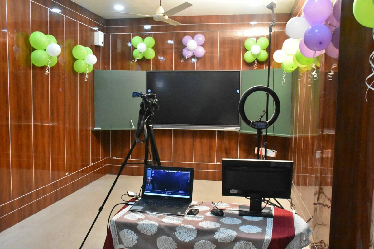 DmSambalpur's tweet photo. Today Collector inaugurated District Digital Studio . in this studio live streaming classes, online classes, virtual meeting  etc will be conducted which will be helpful for teacher, students and other stakeholders.@CMO_Odisha @SMEOdisha @IPR_Odisha https://t.co/kxiKEy3Z5Q
