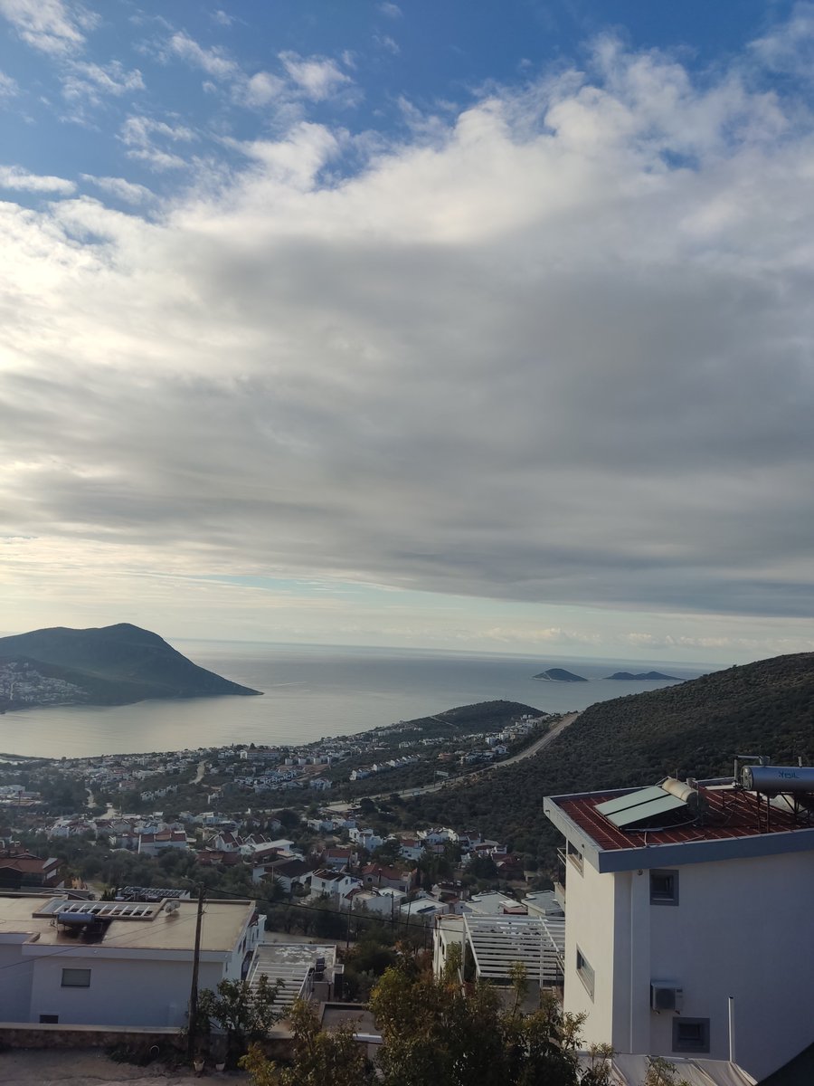 Kaş Kalkan dan bazı kareler. Akşamı ayrı güzel gündüzü ayrı güzel.