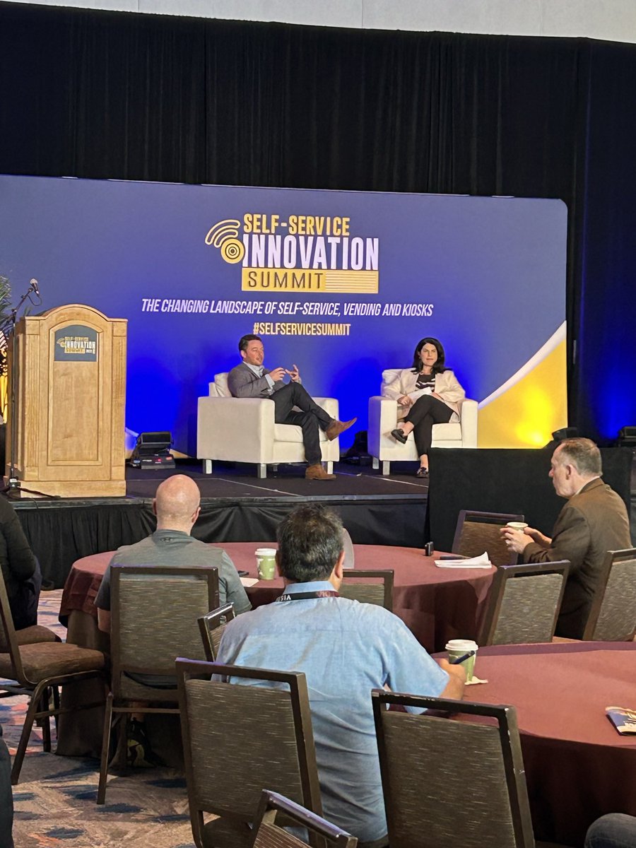DaveEWurm's tweet photo. #selfservicesummit Day 2 Opening Keynote @FarmersFridge Founder and CEO Luke Saunders.  “How do you make fresh quality food for people on the go…rather than vend a candy bar” https://t.co/MRM4ADj4X0