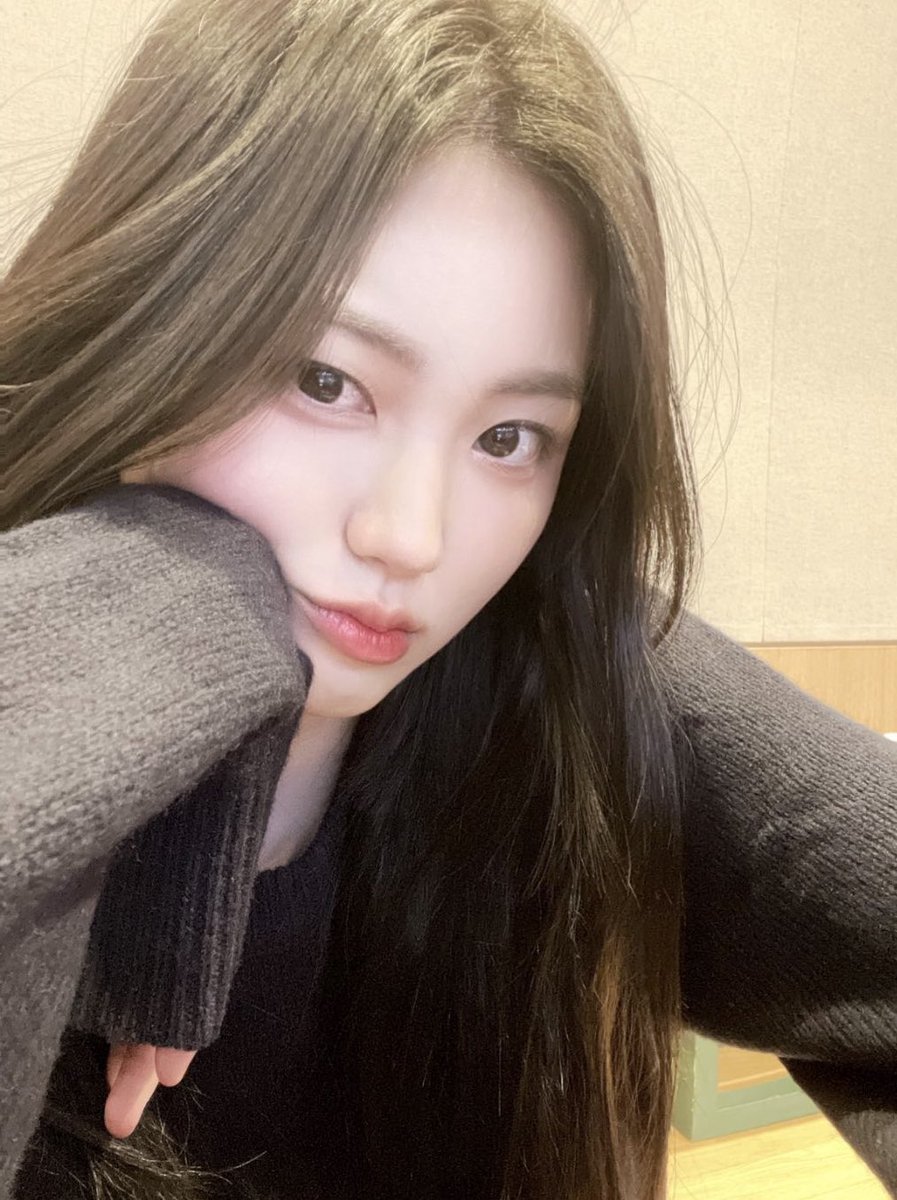 updatesCLC's tweet photo. [📸 221215]
Eunbin Instagram story

#KWON_EUNBIN #권은빈
@CUBECLC #CLC #씨엘씨 https://t.co/UIqyHZBQBX