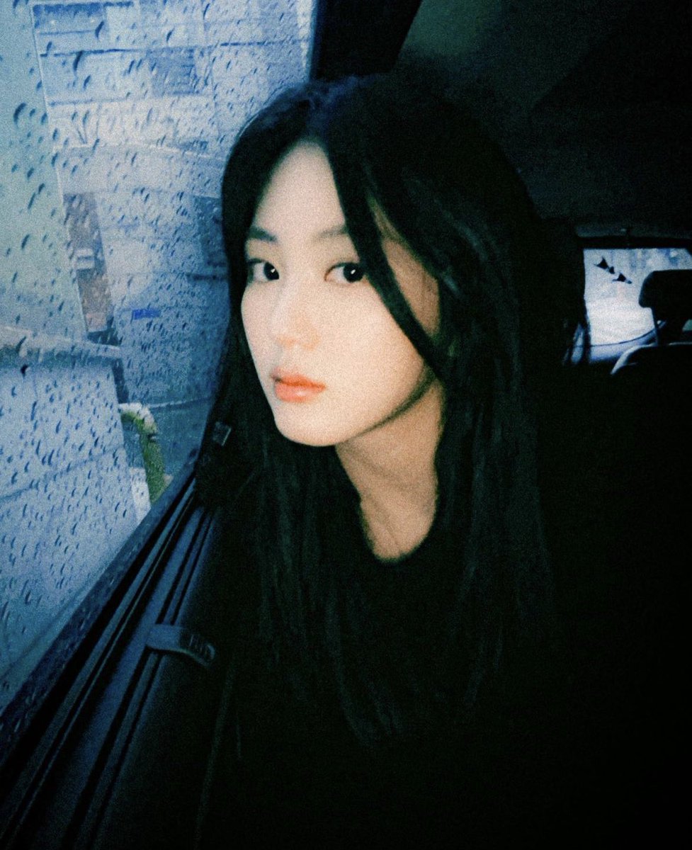 updatesCLC's tweet photo. [📸 221215]
Eunbin Instagram post

🔗 https://t.co/gHVAm9Ocju

#KWON_EUNBIN #권은빈
@CUBECLC #CLC #씨엘씨 https://t.co/g1xG6ofGQ7