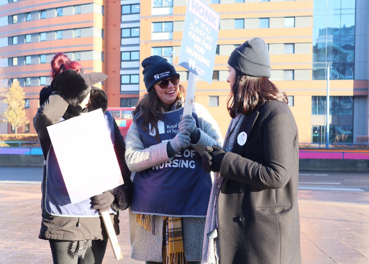 zarahsultana's tweet image. Nurses are always there for us. Now we must stand with them.

That&apos;s what I did today, joining nurses on strike outside Birmingham Children&apos;s Hospital, demanding they get a fair pay rise. 

#FairPayForNursing #EnoughIsEnough