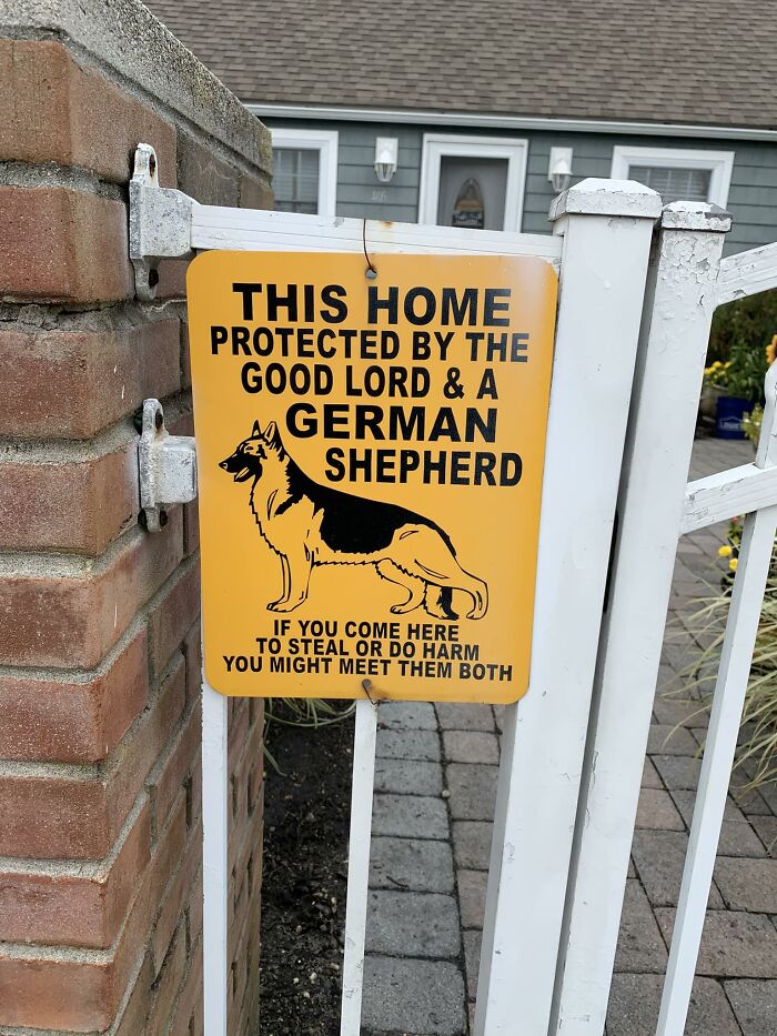 KingdomMemes_hq's tweet photo. Two-factor authentication: the Good Shepherd and the German shepherd 😂😂 https://t.co/t2tLlc2aai