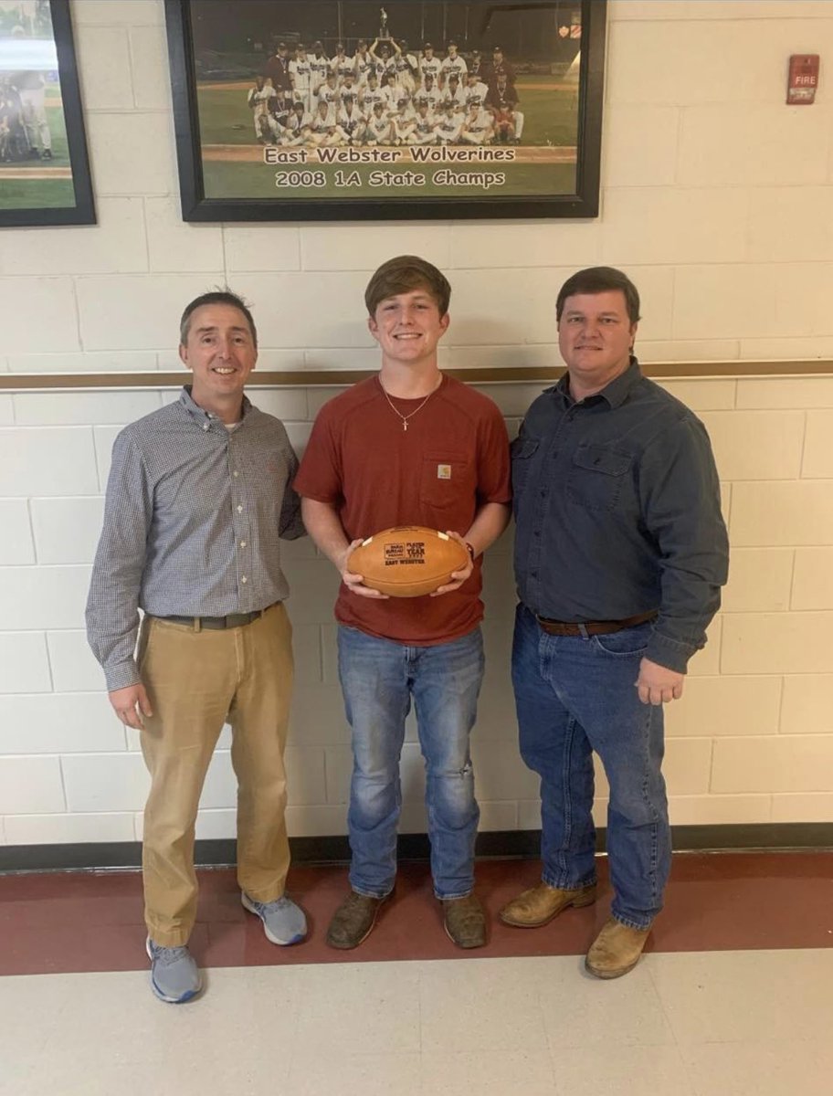EWHS's tweet photo. Congratulations to Britain Burleson, Farm Bureau Player of the Year for East Webster.
#GoWithTheHomeTeam https://t.co/BF0OdsCL9O