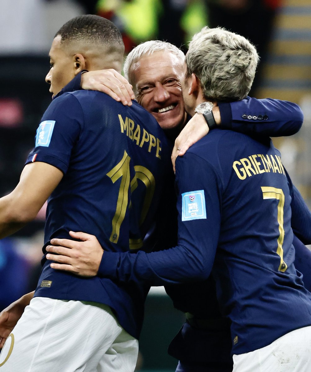gilabola_ina's tweet photo. 🇫🇷 Prancis di bawah asuhan Didier Deschamps:

2016: Runner-up EURO 🥈
2018: Juara World Cup 🥇
2021: Juara UEFA Nations League 🥇
2022: Runner-up World Cup 🥈
https://t.co/Rt4Rpeepw1