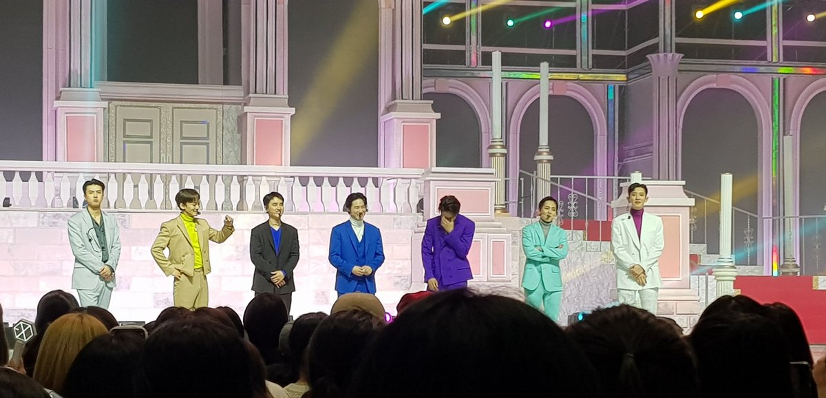 CHANSOOperior's tweet image. EXO!! @weareoneEXO 😭😭😭😭