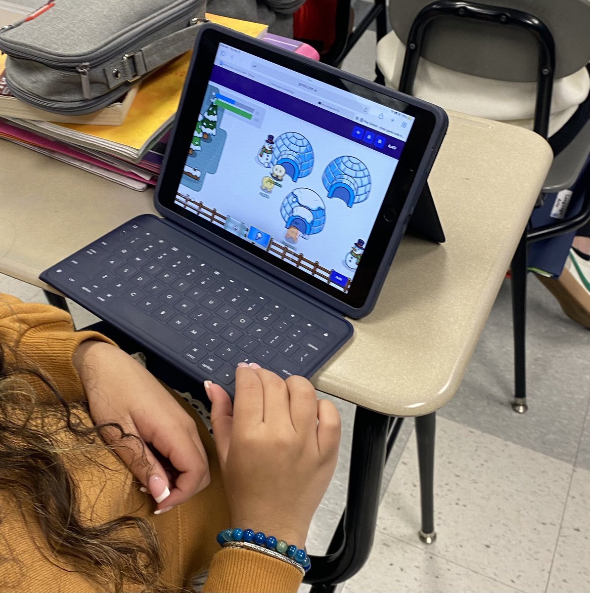 Jessls208's tweet photo. Just a little snowball fight this morning to help us review for our upcoming vocab quiz! #snowmuchfun @gimkit @HowellTwpMSN https://t.co/Z3sOPxMraW