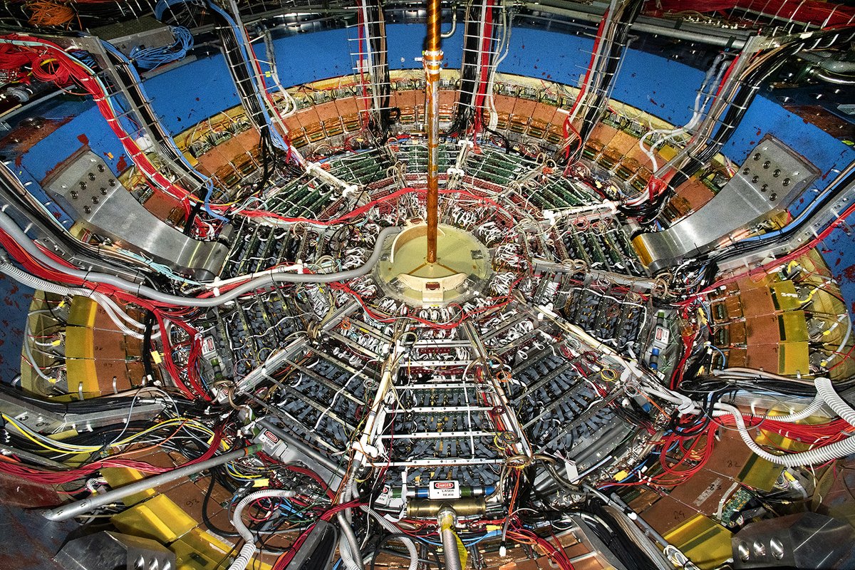 A new way to study #quarks, one of the building blocks of the protons and neutrons that make up atomic nuclei, is proposed. This has never been done before and doing so would help answer many fundamental questions in #physics. #UTokyoResearch ow.ly/1rZk50M3Yjn