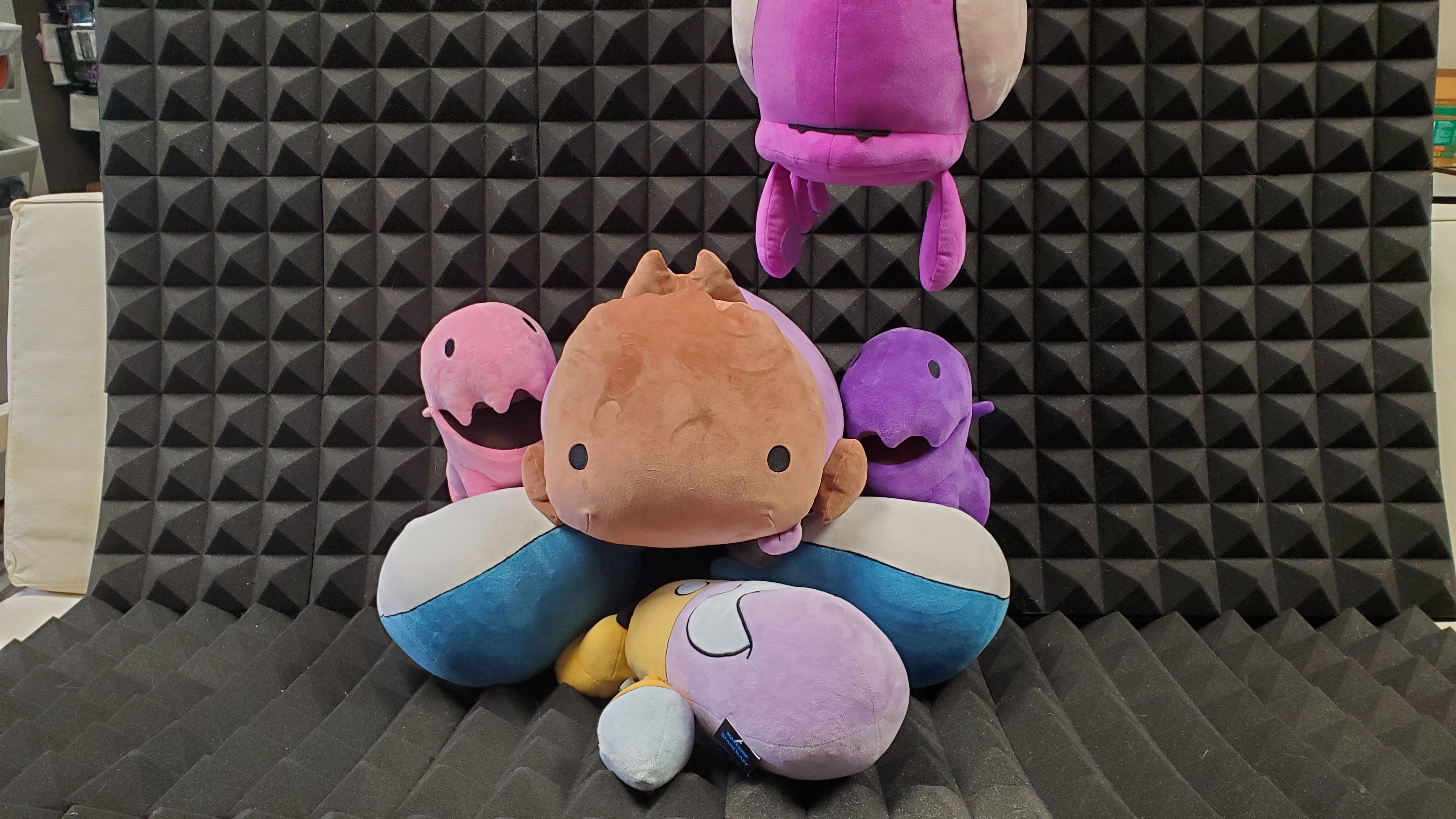 CarBot on X The Zerg Swarm has landed We re giving you the chance to win a set of Overlord Infestor and Pink Zergling plushies from Carbot StarCraft How to enter