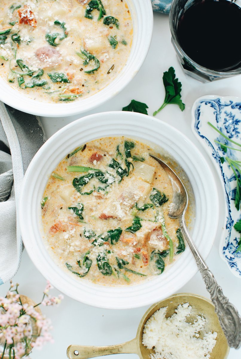 Creamy Potato, Spinach and Sun-Dried Tomato Soup! Yes, girl. bevcooks.com/creamy-potato-…