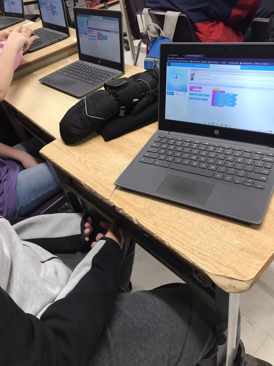 What is the best activity for an icy day? Code some snowflakes for December Math Challenge Day 9 <a href="/tvdsbmathk8/">tvdsbmath</a> Great energy in grade 6 to start the day. Oh, and a big smile for an ELL when we discovered the Arabic version on code.org <a href="/ArthurFordPS/">ArthurFordPS</a>